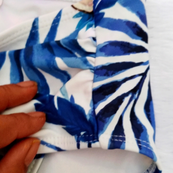 Beautiful panty - Picture 4 of 5